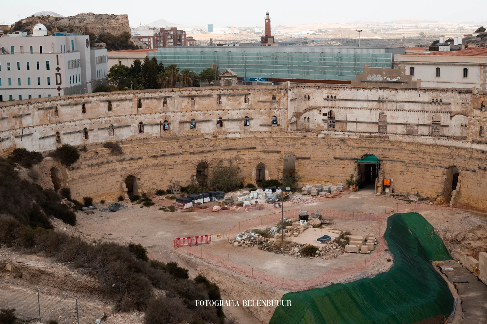 Vistas al anfiteatro y estructura del ascensor — imagen 2